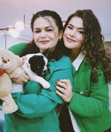  Gislaine Silva Andrade with her daughter, Maisa Silva.
